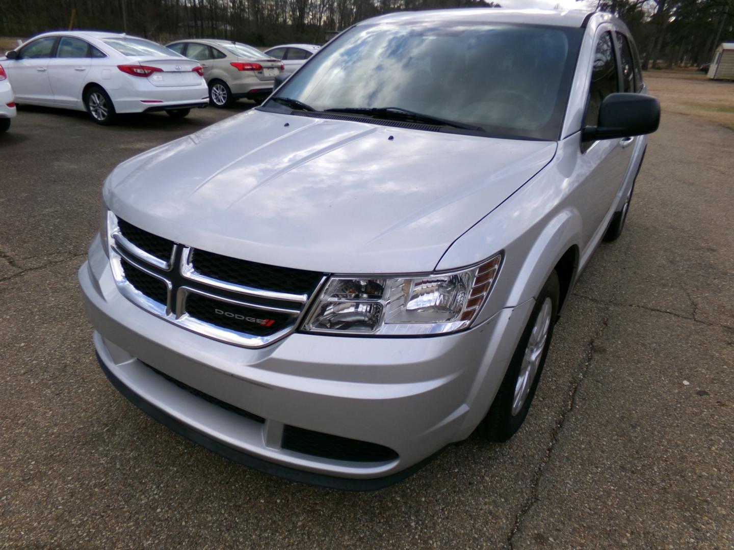 2014 Silver /Black Dodge Journey SE (3C4PDCAB8ET) with an 2.4L L4 DOHC 16V engine, 4-Speed Automatic transmission, located at 401 First NE, Bearden, AR, 71720, (870) 687-3414, 33.726528, -92.611519 - Photo#0